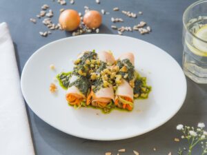 Canelone invertido ao molo pesto