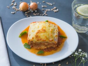 Lasanha de pupunha a bolonhesa