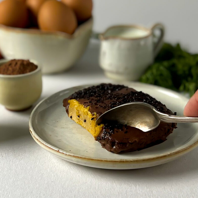 Bolo no pote - cenoura com mousse de chocolate