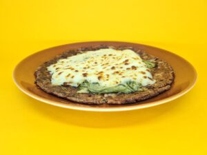 pizza low carb de abobrinha com requeijao