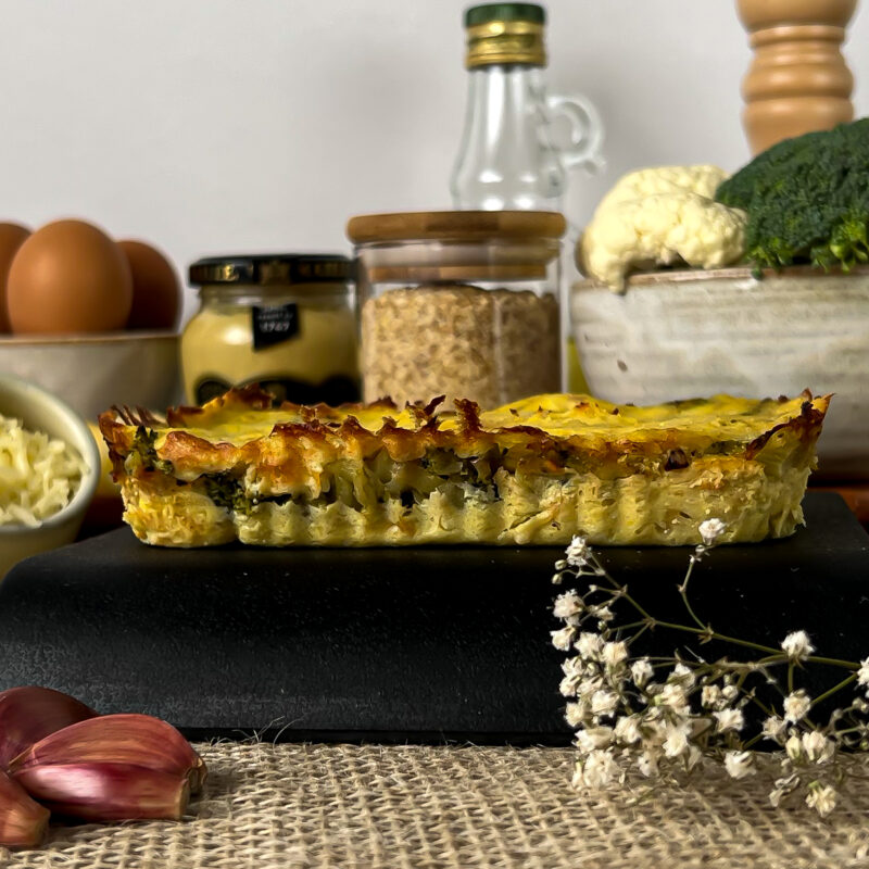 torta de couve-flor recheada com brócolis e queijo gruyére